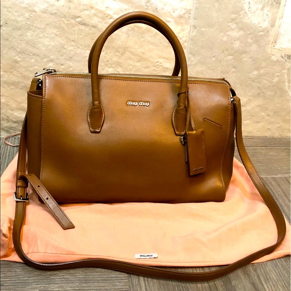Miu Miu Cognac trapeze medium Leather Shou…